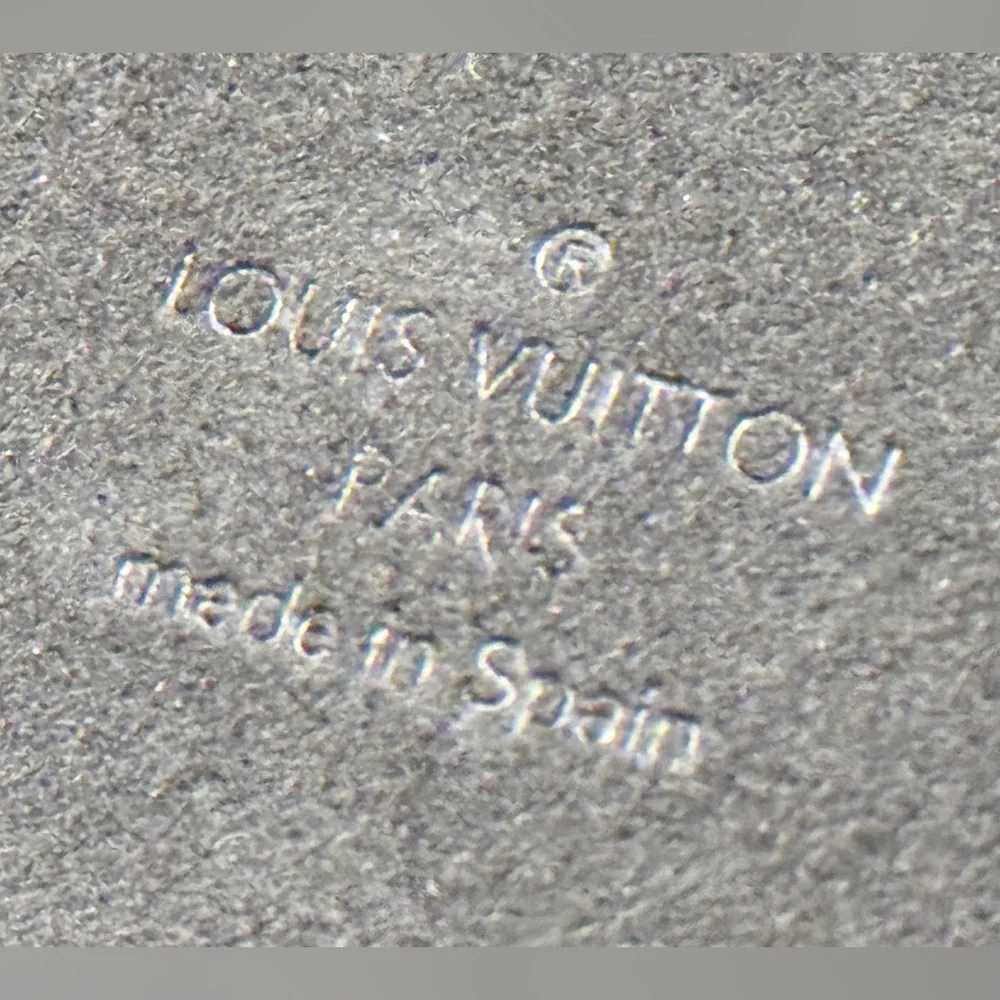 Authentic Louis Vuitton iPhone 12 Pro Max Bumper - Picture 3 of 11